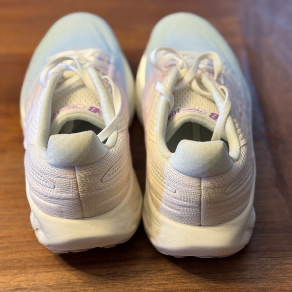 New Fresh Foam X 1080v13 Road-Running Shoes - Women's - Picture 4 of 10